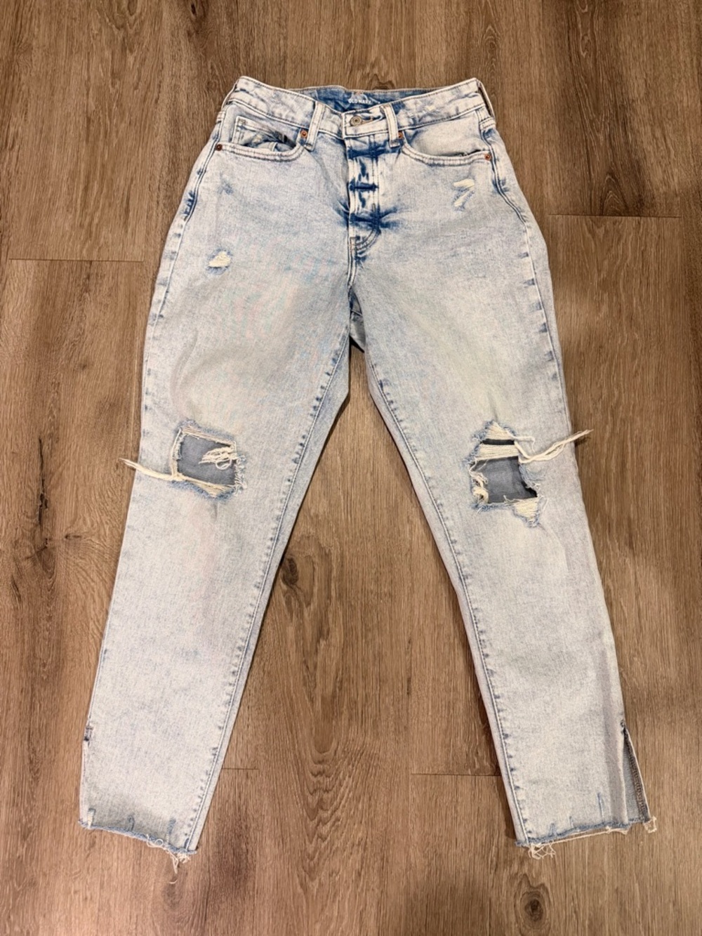 Old Navy Light Blue Distressed Boyfriend Jeans